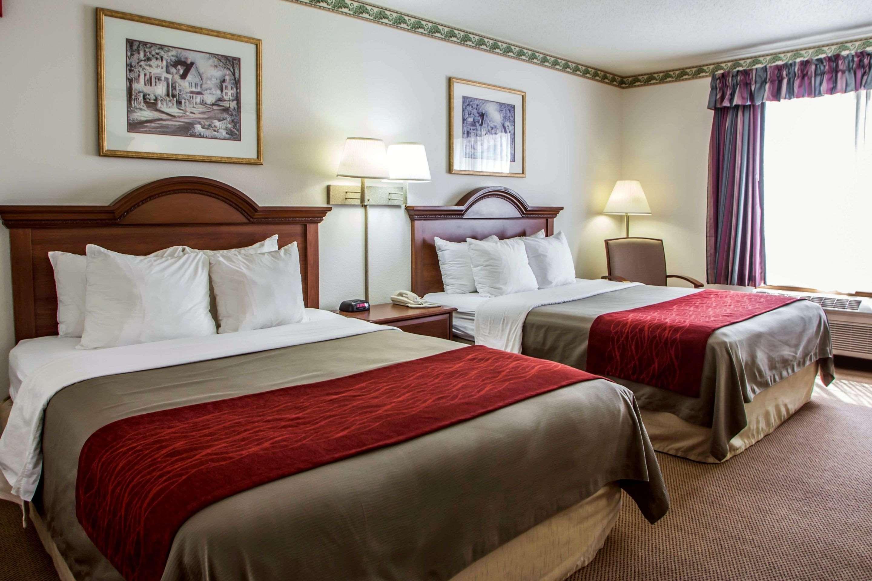 Comfort Inn & Suites Geneva- West Chicago Екстериор снимка
