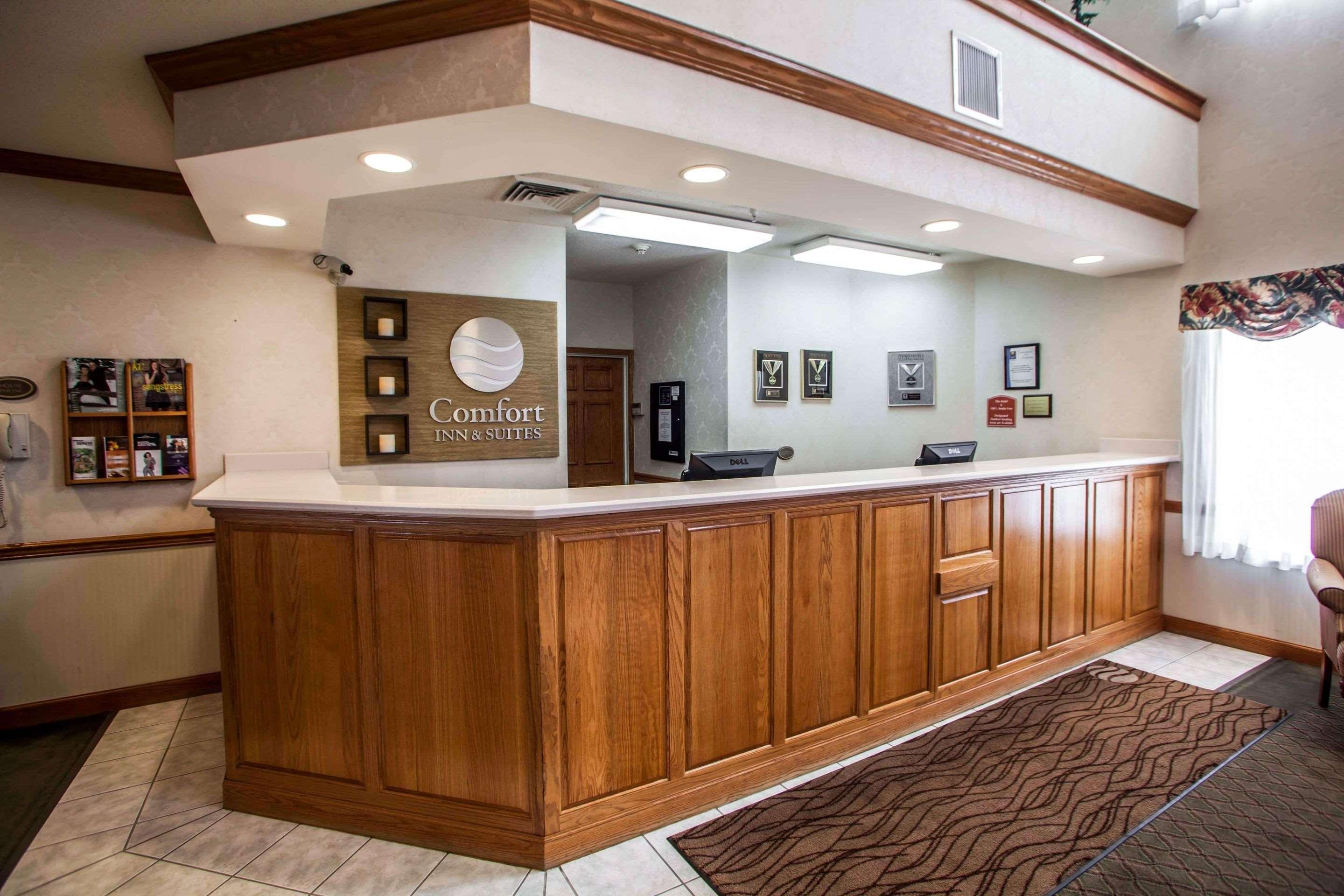 Comfort Inn & Suites Geneva- West Chicago Екстериор снимка