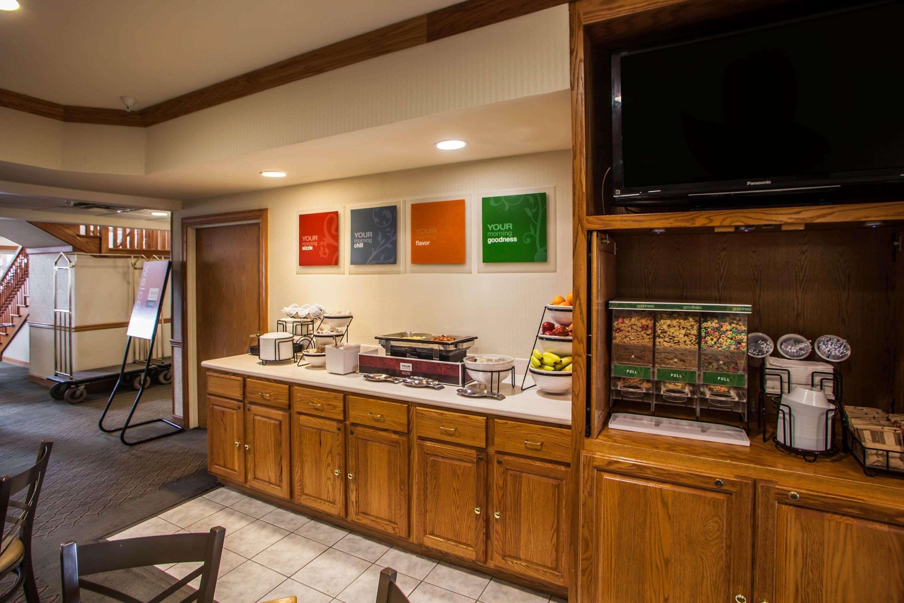 Comfort Inn & Suites Geneva- West Chicago Екстериор снимка