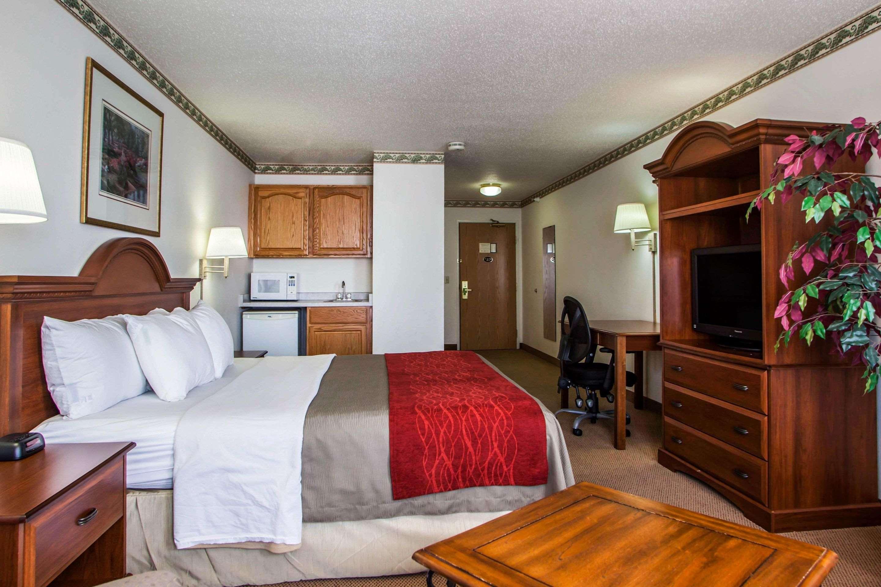 Comfort Inn & Suites Geneva- West Chicago Екстериор снимка