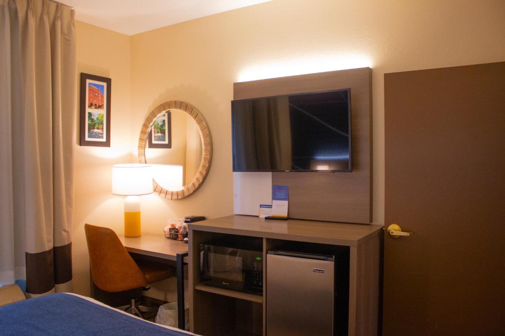 Comfort Inn & Suites Geneva- West Chicago Екстериор снимка