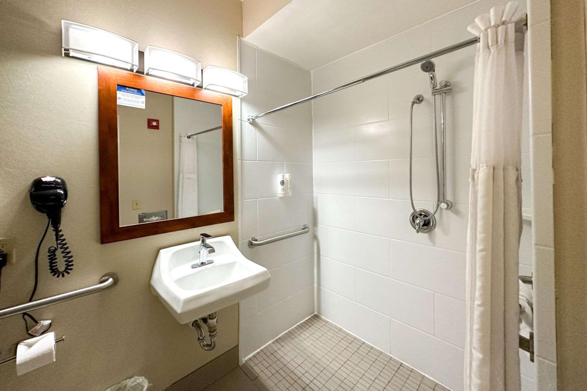 Comfort Inn & Suites Geneva- West Chicago Екстериор снимка