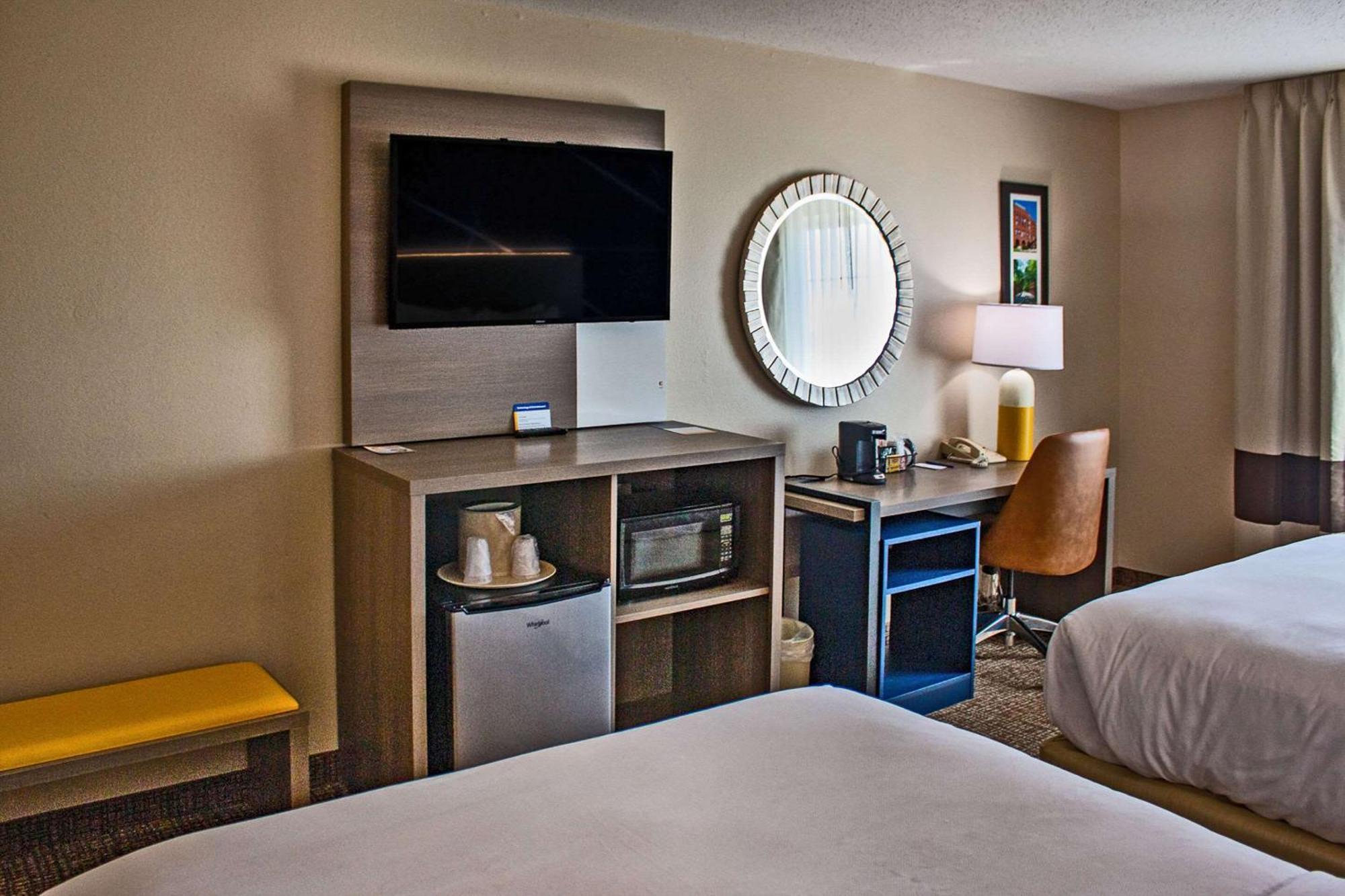 Comfort Inn & Suites Geneva- West Chicago Екстериор снимка